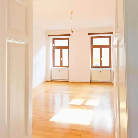 Business In Apartment